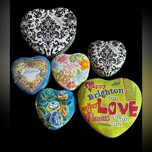 Set of 5 Vintage Brighton Tins - some with inner cards/ most do not. 2 lg/3